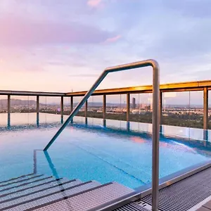apt-mca-modern-city-balcony-rooftop-pool.vienna-besthotels.com/