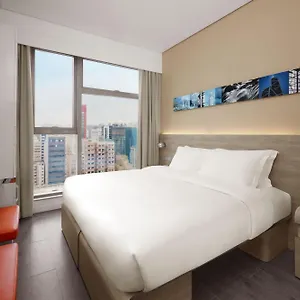 호텔 로지우드 바이 니나 호스피탈리티 몽 콕, 홍콩